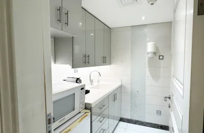 Kitchen 02
