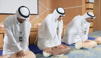 مستشفيات السلام تنظم دورة تدريبية لموظفي بيت التمويل الكويتي كابيتال على الإسعافات الأولية والإنعاش القلبي الرئوي